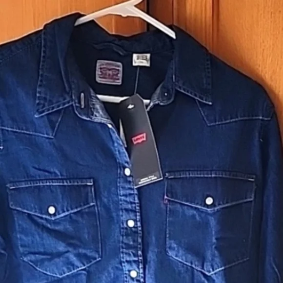 Levi Strauss Jean Shirt Long Sleeve Pearl snaps Front Pockets, Size XL - Picture 2 of 7